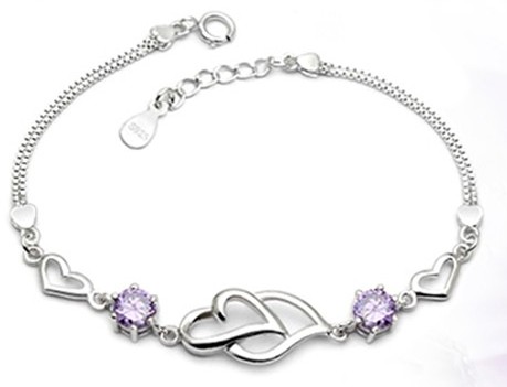 Fashionable silver bracelet